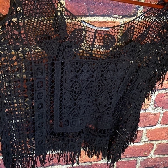 Black Crochet Fringe Square Top Size XL - Picture 6 of 9